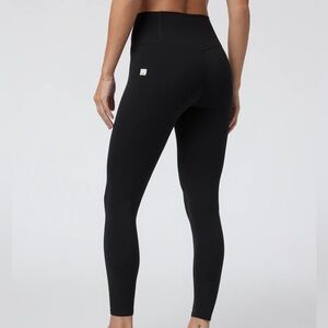 NWT - Vuori All The Feels Leggings - Small